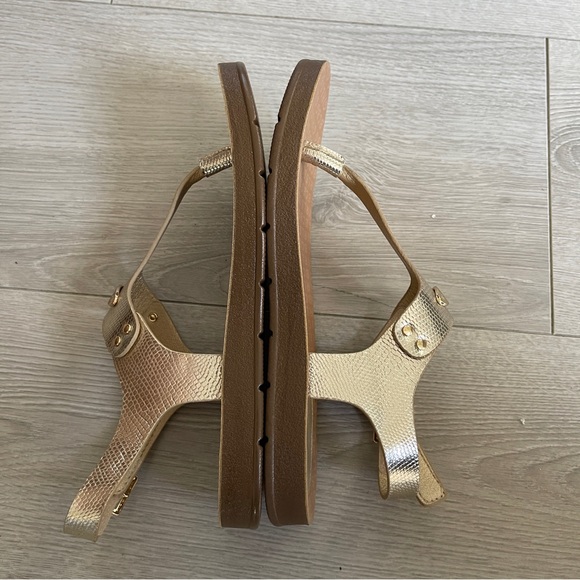 Sandals BCBG Girls metallic gold color size 2 - Picture 5 of 9